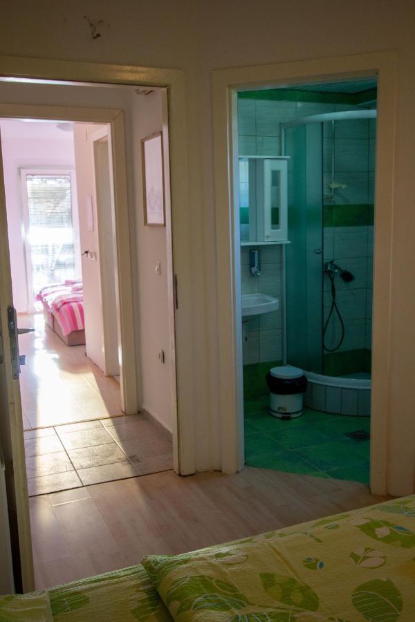 Villa In Apartments Ohrid Ngoại thất bức ảnh