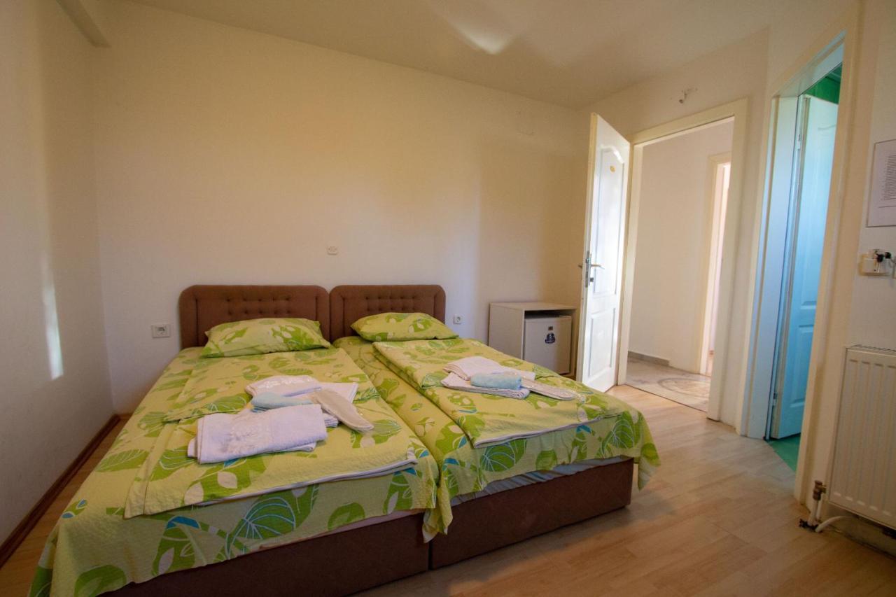 Villa In Apartments Ohrid Ngoại thất bức ảnh